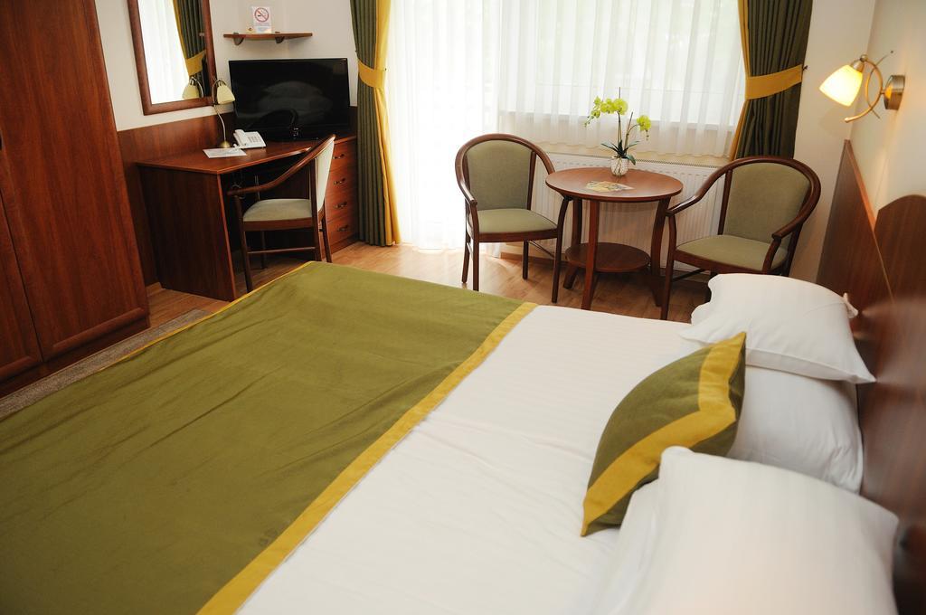 Apartman Bella Hotel Siófok Pokój zdjęcie