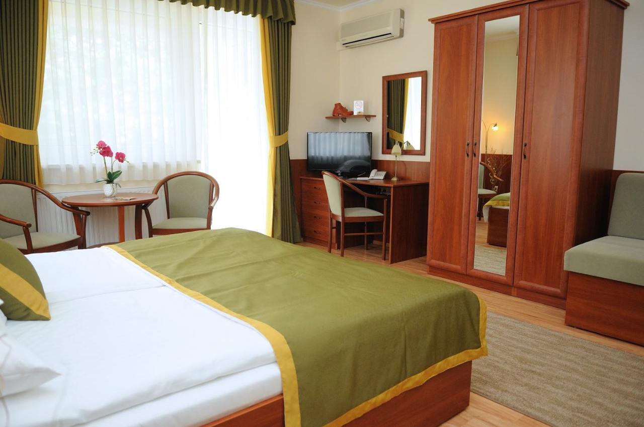Apartman Bella Hotel Siófok Zewnętrze zdjęcie